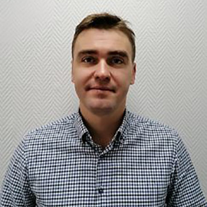 Артём Худяков